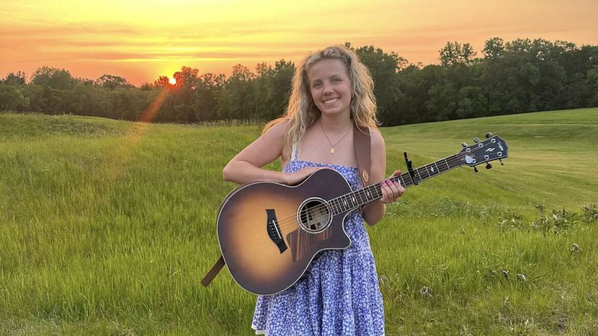 Catch Elly Rowan live on the patio at Lakewood Tavern in Lake Elmo, MN